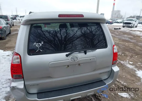 2006 Toyota 4Runner Sr5 Sport V6 z USA, uszkodzony, nr VIN JTEBU14R668066537